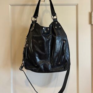 Ellington Shiny Black Shoulder Bag